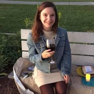 Meet your Posher, Elise